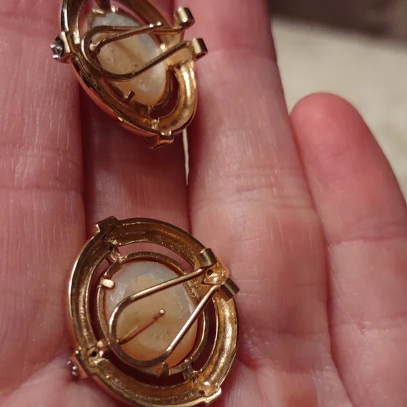 Mabe pearl earrings set in 14kt yellow gold with diamond accents, Button Style - Picture 5 of 6